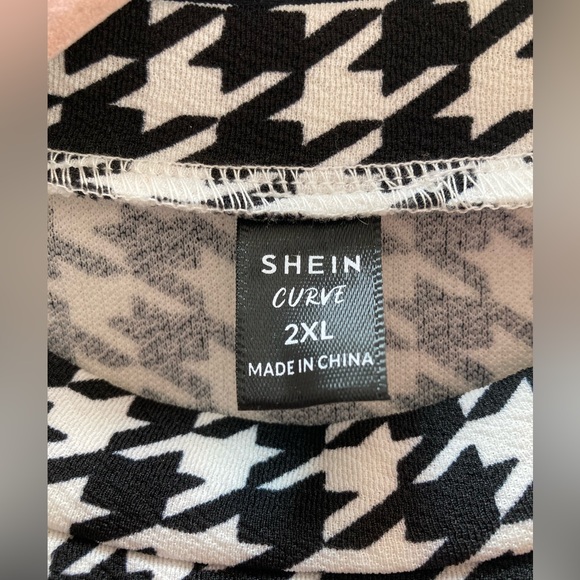 Houndstooth Shein tee - Picture 2 of 3